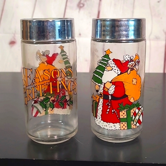 Vintage 80s Painted Glass Holiday Christmas Santa Claus Salt & Pepper Shakers - Picture 6 of 12